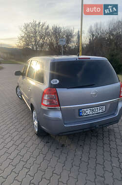 Мінівен Opel Zafira 2011 в Бродах