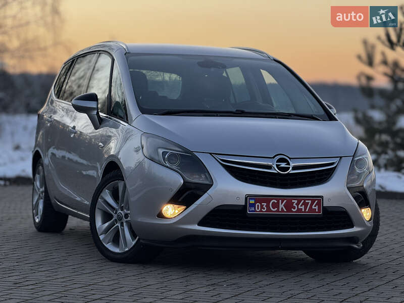 Мінівен Opel Zafira 2016 в Трускавці