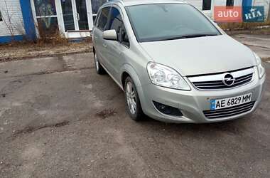 Мінівен Opel Zafira 2011 в Новомосковську