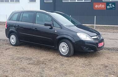 Мінівен Opel Zafira 2010 в Нововолинську