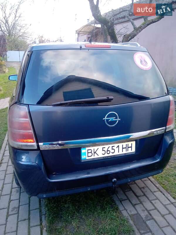 Мінівен Opel Zafira 2007 в Рівному