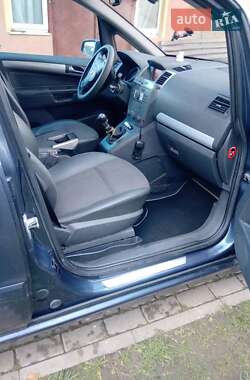Минивэн Opel Zafira 2007 в 