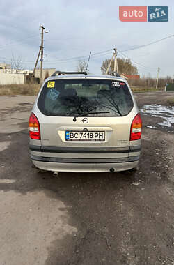 Минивэн Opel Zafira 2000 в Нововолынске