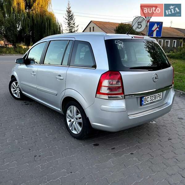 Минивэн Opel Zafira 2008 в Бродах