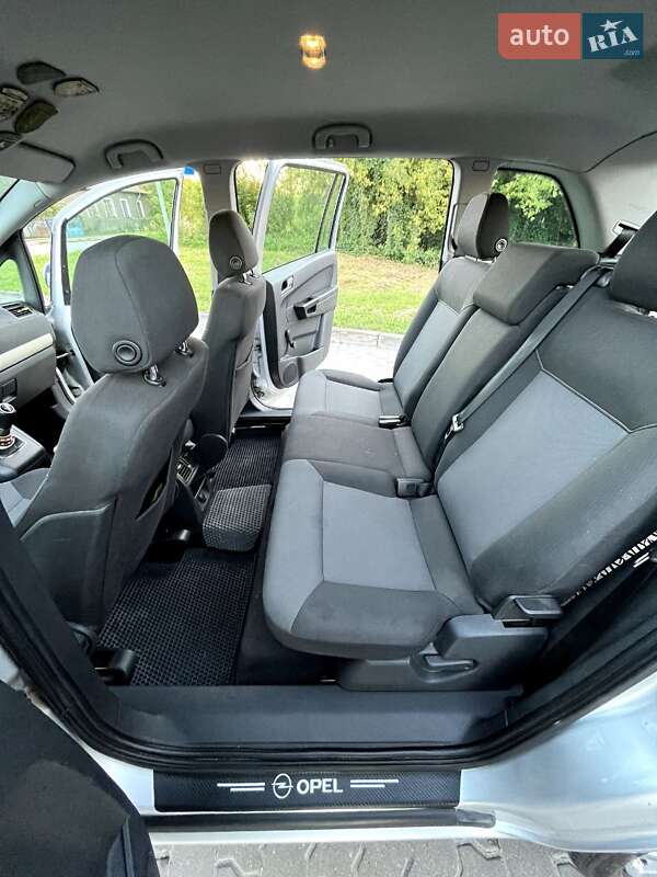 Минивэн Opel Zafira 2008 в Бродах