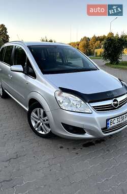 Минивэн Opel Zafira 2008 в 