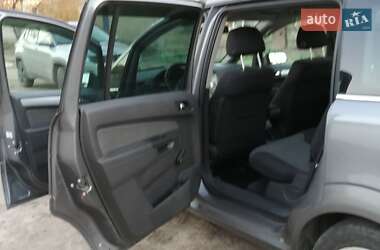 Минивэн Opel Zafira 2005 в 
