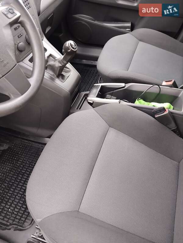 Минивэн Opel Zafira 2007 в Александрие фото 4 Минивэн Opel Zafira 2007 в Александрие