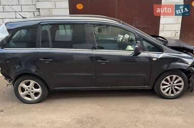 Мінівен Opel Zafira 2012 в Новій Басані