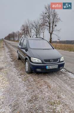 Мінівен Opel Zafira 2002 в Христинівці