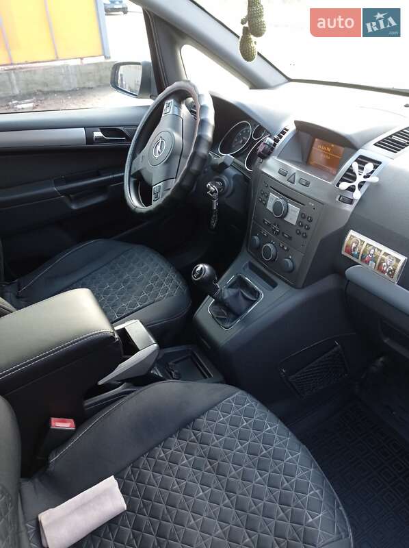 Мінівен Opel Zafira 2006 в Чернігові