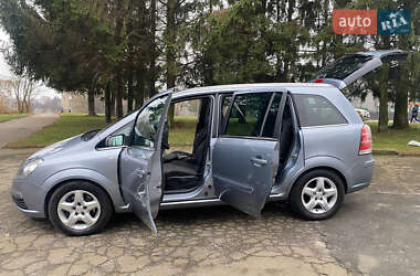 Мінівен Opel Zafira 2007 в Рівному