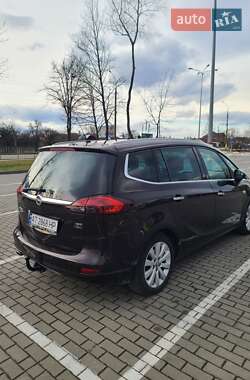 Мінівен Opel Zafira 2013 в Коломиї