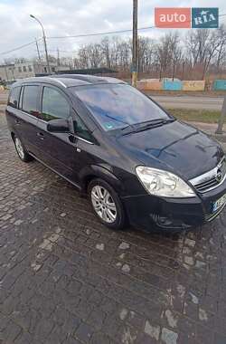 Мінівен Opel Zafira 2010 в Кам'янському