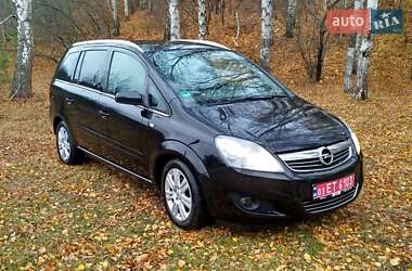 Минивэн Opel Zafira 2009 в Харькове