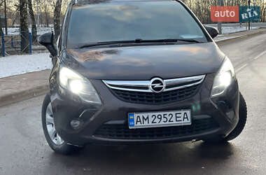 Минивэн Opel Zafira 2014 в Житомире