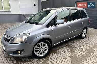 Минивэн Opel Zafira 2010 в Белой Церкви