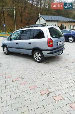 Минивэн Opel Zafira 2001 в Галиче