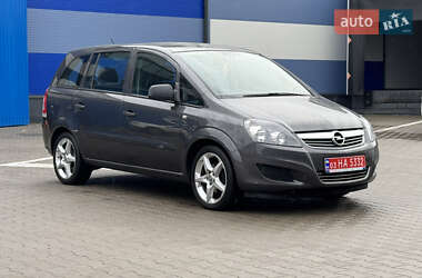 Мінівен Opel Zafira 2011 в Рівному