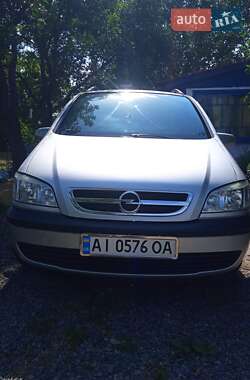 Минивэн Opel Zafira 2004 в Новоархангельске