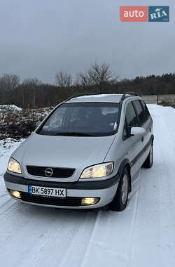 Минивэн Opel Zafira 2002 в Ровно