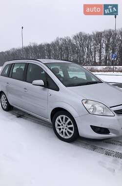Минивэн Opel Zafira 2008 в 