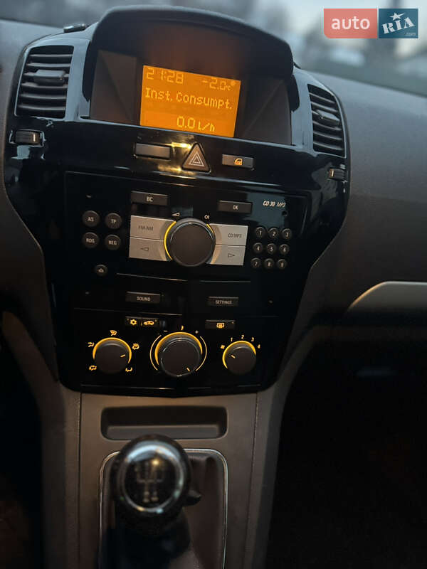 Минивэн Opel Zafira 2010 в Коломые