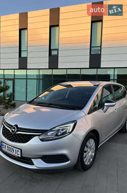 Минивэн Opel Zafira 2018 в Черновцах