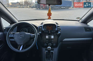 Мінівен Opel Zafira 2011 в Черкасах