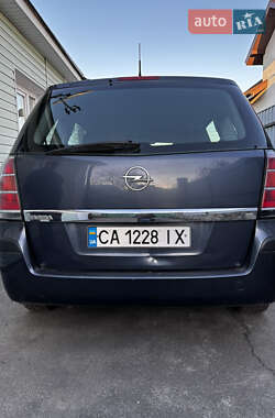 Минивэн Opel Zafira 2005 в Умани