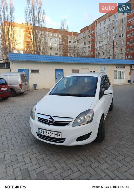 Минивэн Opel Zafira 2008 в Николаеве фото 2 Минивэн Opel Zafira 2008 в Николаеве