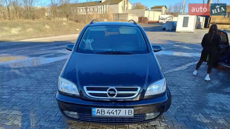 Минивэн Opel Zafira 2004 в Виннице