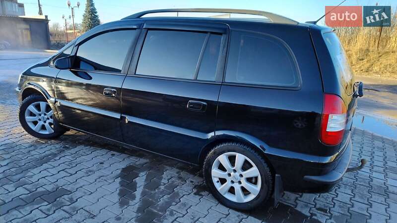 Минивэн Opel Zafira 2004 в Виннице