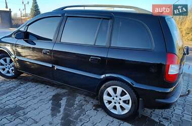 Минивэн Opel Zafira 2004 в 