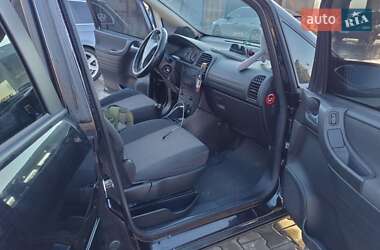 Минивэн Opel Zafira 2004 в Виннице