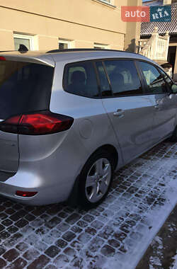 Мінівен Opel Zafira 2016 в 