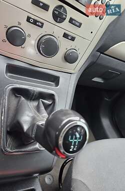 Минивэн Opel Zafira 2008 в 