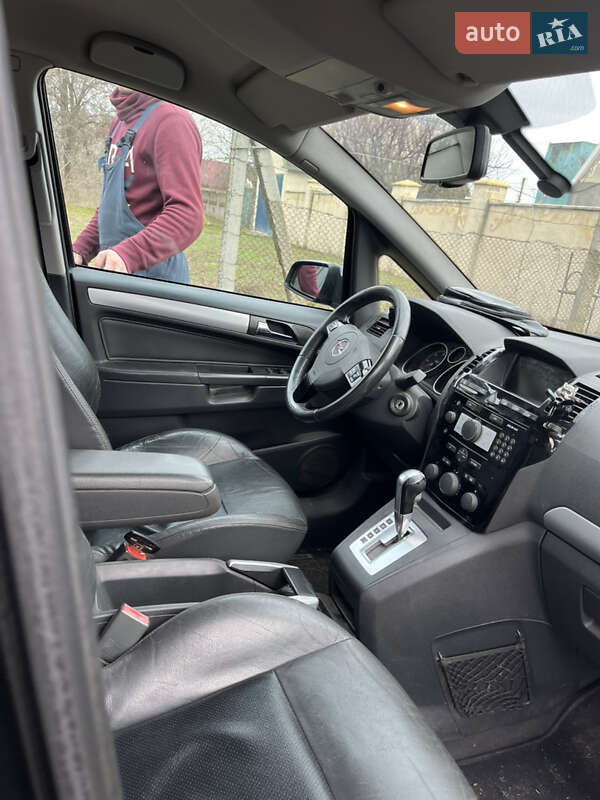 Минивэн Opel Zafira 2008 в Николаеве
