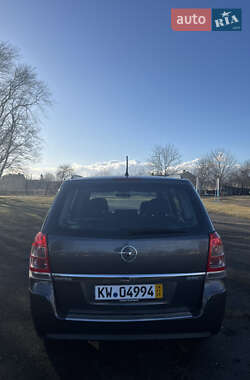 Мінівен Opel Zafira 2009 в Луцьку