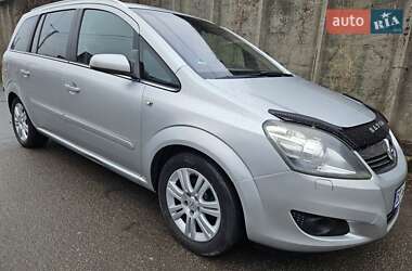 Минивэн Opel Zafira 2009 в Виннице