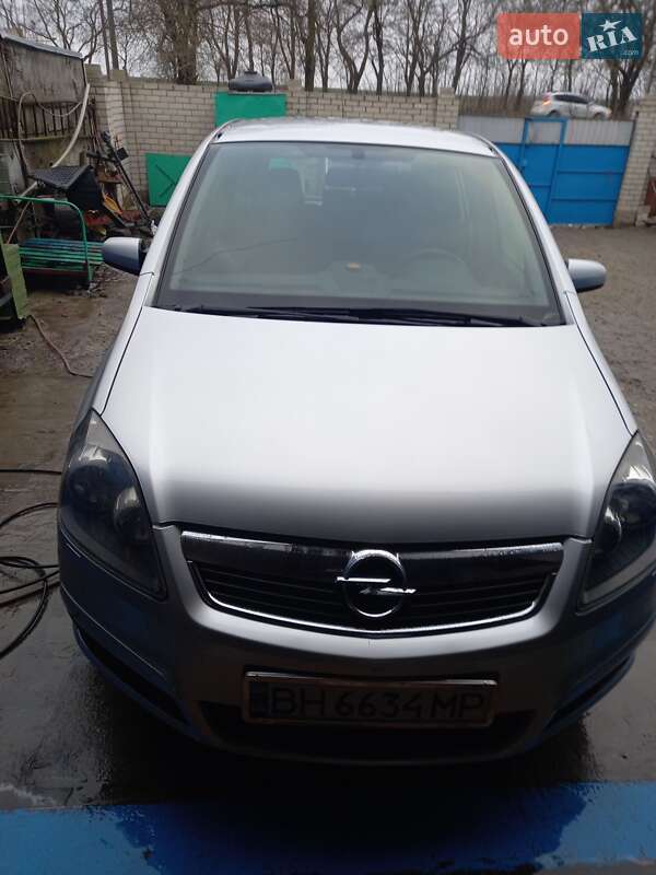 Opel Zafira 2005