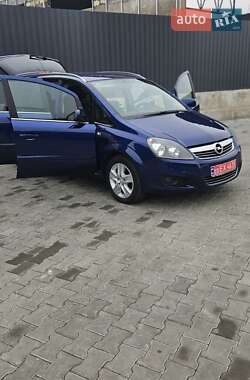 Мінівен Opel Zafira 2011 в Вознесенську