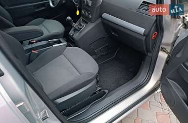 Минивэн Opel Zafira 2007 в 