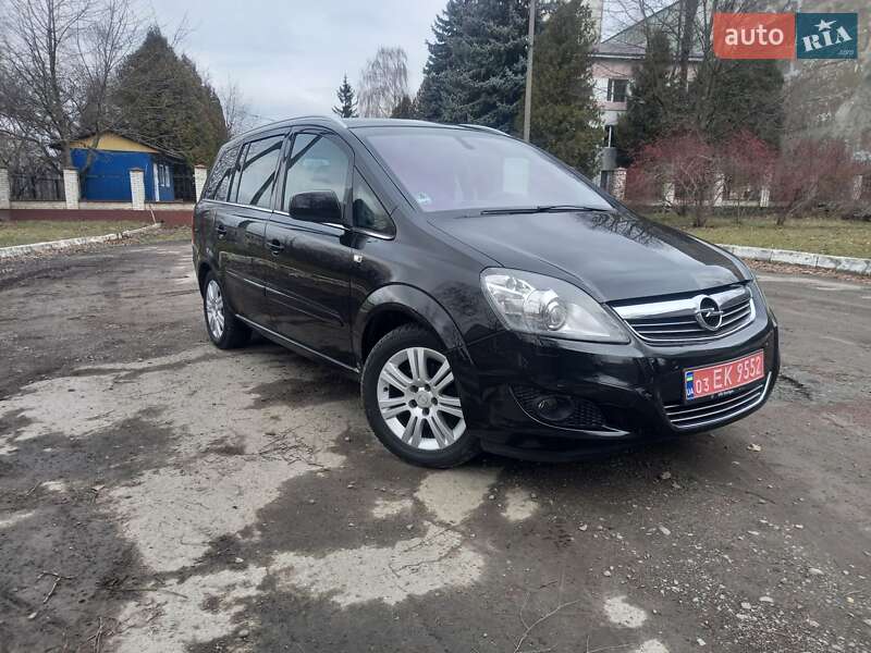 Минивэн Opel Zafira 2012 в Луцке