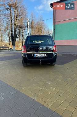 Минивэн Opel Zafira 2008 в 