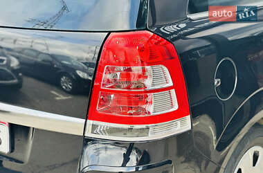 Минивэн Opel Zafira 2010 в 