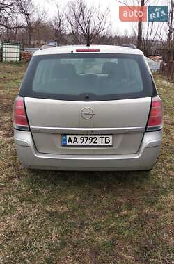 Мінівен Opel Zafira 2007 в Києві