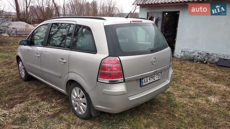 Мінівен Opel Zafira 2007 в Києві фото 16 Мінівен Opel Zafira 2007 в Києві