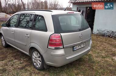 Мінівен Opel Zafira 2007 в Києві