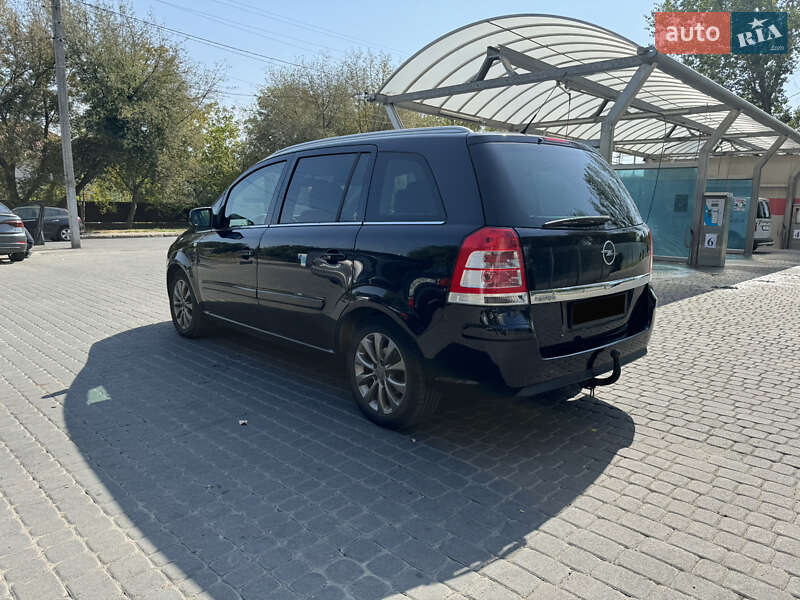 Минивэн Opel Zafira 2010 в Львове фото 10 Минивэн Opel Zafira 2010 в Львове